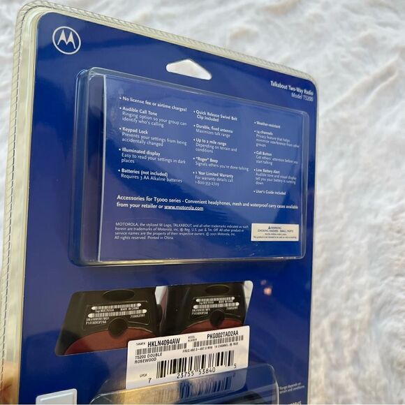 Motorola TalkAbout T5200 AA 2-Mile 14-Channel FRS Two 2 Way Radio (Pair) NEW - Picture 3 of 4